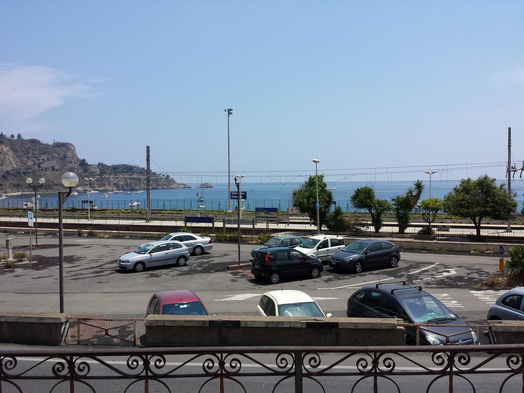 Casa Vacanze Controvento Таормина Номер фото